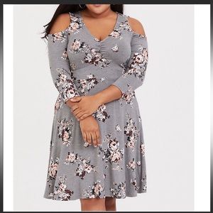 TORRID GREY FLORAL COLD SHOULDER JERSEY SKATER DRESS